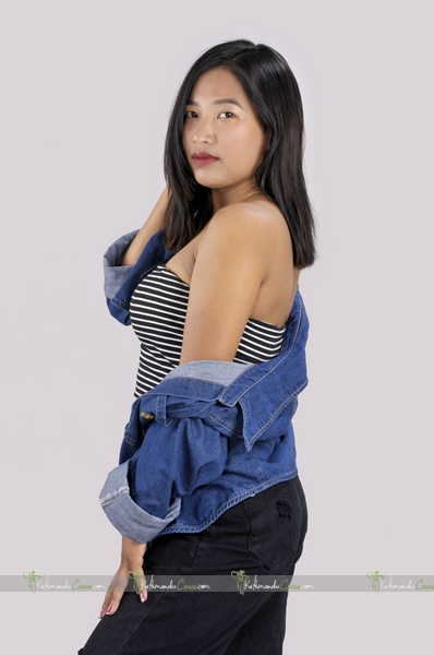Avery gurung – Gallery 16